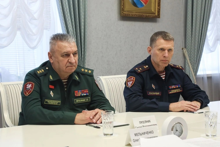 Командующий Приволжским ордена Жукова округом войск национальной гвардии РФ генерал-полковник Сергей Просяник посетил Пензенскую область