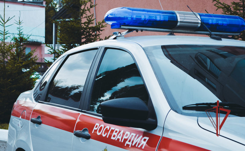 В Пензе сотрудники Росгвардии задержали двух мужчин с подозрительным веществом