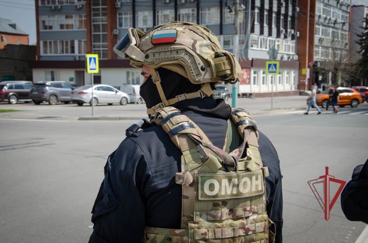 В Пензе сотрудники Росгвардии во время рейда искали тех, кто получил российский паспорт, но не встал на воинский учет (видео)