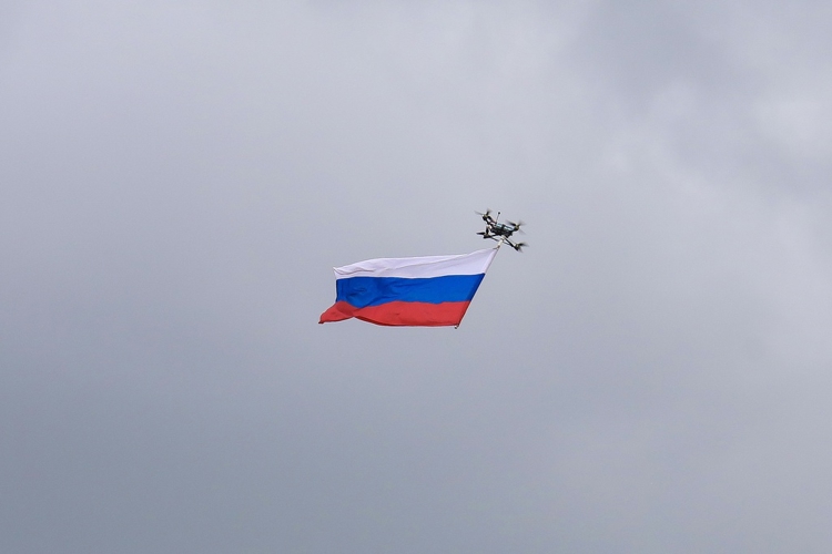 Губернатор Пензенской области открыл первые соревнования Росгвардии по дрон-рейсингу (видео)