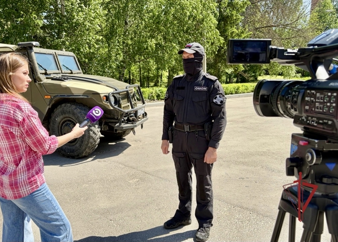 В Пензе в День военного автомобилиста журналисты познакомились с бронетехникой Росгвардии  - телесюжет ТРК "Экспресс"