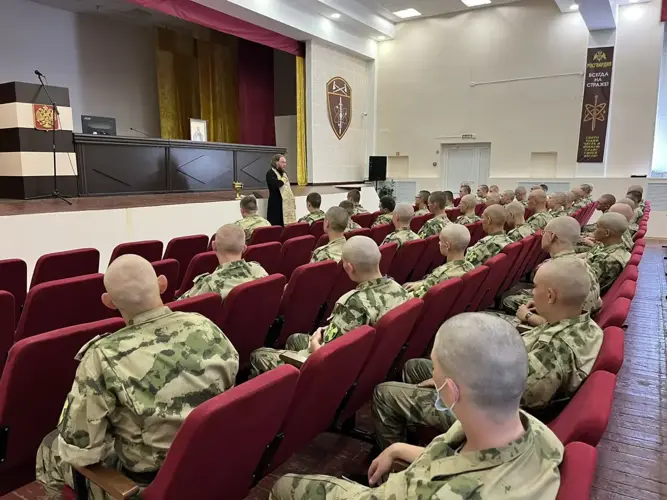 В воинской части Росгвардии в Заречном состоялся молебен в честь Дня Крещения Руси