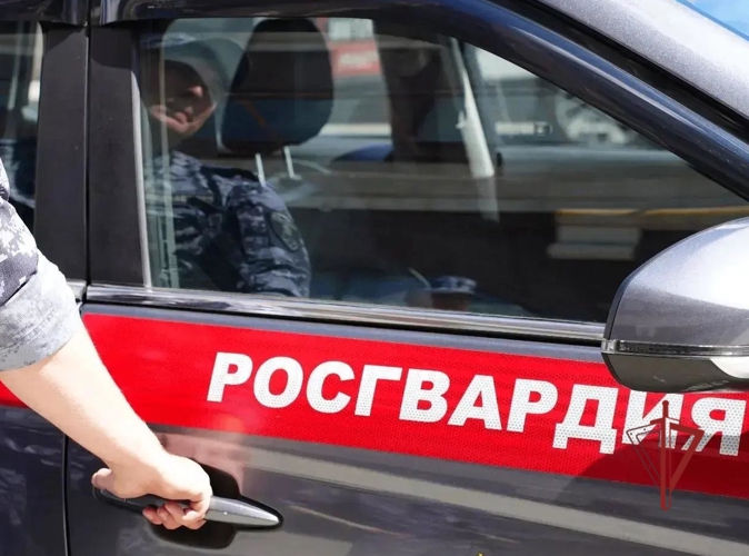 В Заводском районе Пензы росгвардейцы задержали дебошира в баре