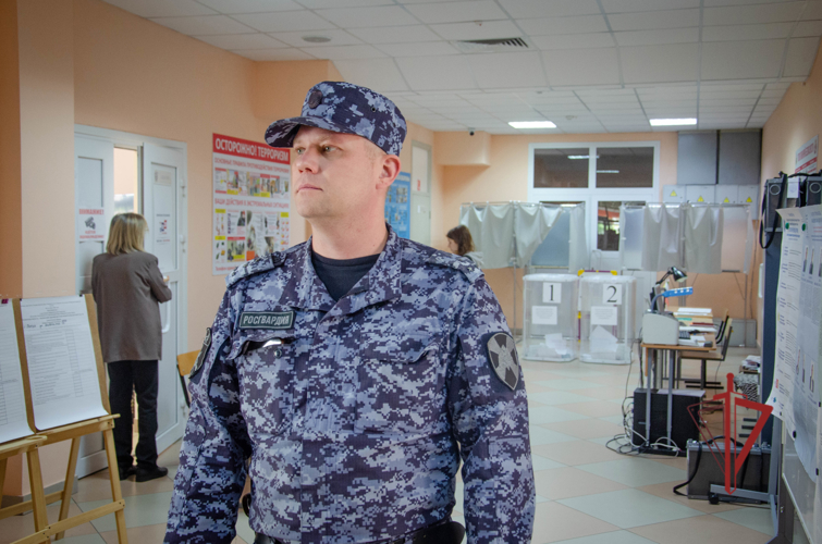 Более 800 сотрудников и военнослужащих Росгвардии обеспечили безопасность в дни выборов в Пензенской области