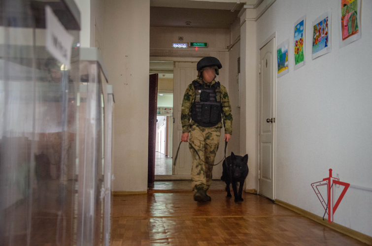 Молодые сотрудники Росгвардии приняли участие в голосовании на выборах в Пензенской области
