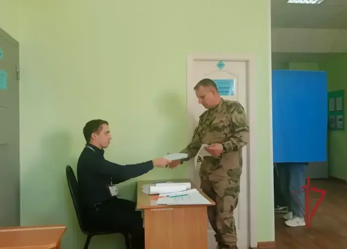 Военнослужащие Росгвардии из Заречного приняли участие в голосовании на выборах в Пензенской области
