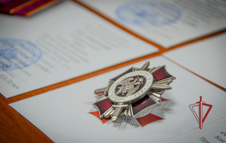 Павел Пучков поздравил сотрудников СОБР «Агат» Управления Росгвардии по Пензенской области с 34-й годовщиной образования специальных отрядов быстрого реагирования