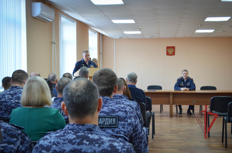 В Пензе отметили 74-ю годовщину вневедомственной охраны Росгвардии