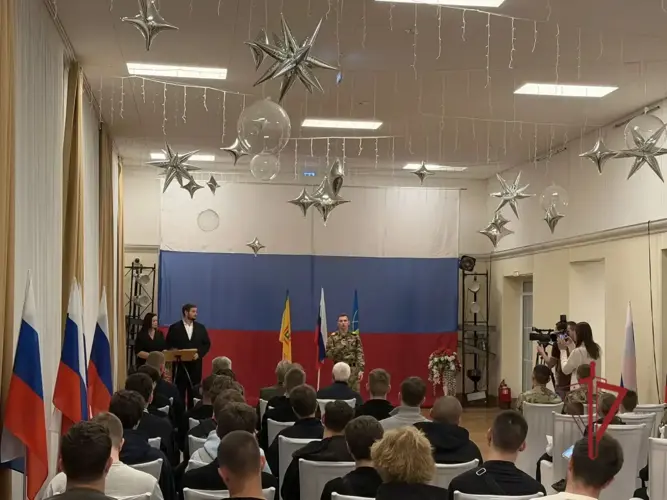Военнослужащие Росгвардии приняли участие в Дне призывника в Заречном