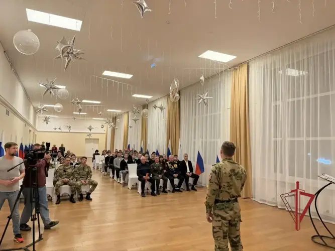 Военнослужащие Росгвардии приняли участие в Дне призывника в Заречном